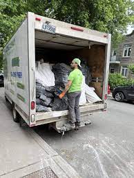 Best Retail Junk Removal  in East Peoria, IL